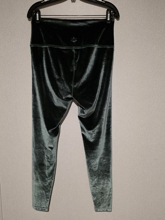 Beyond Yoga Pants - Beyond Yoga Velvet Motion High Waisted Midi Leggings Xtra Large